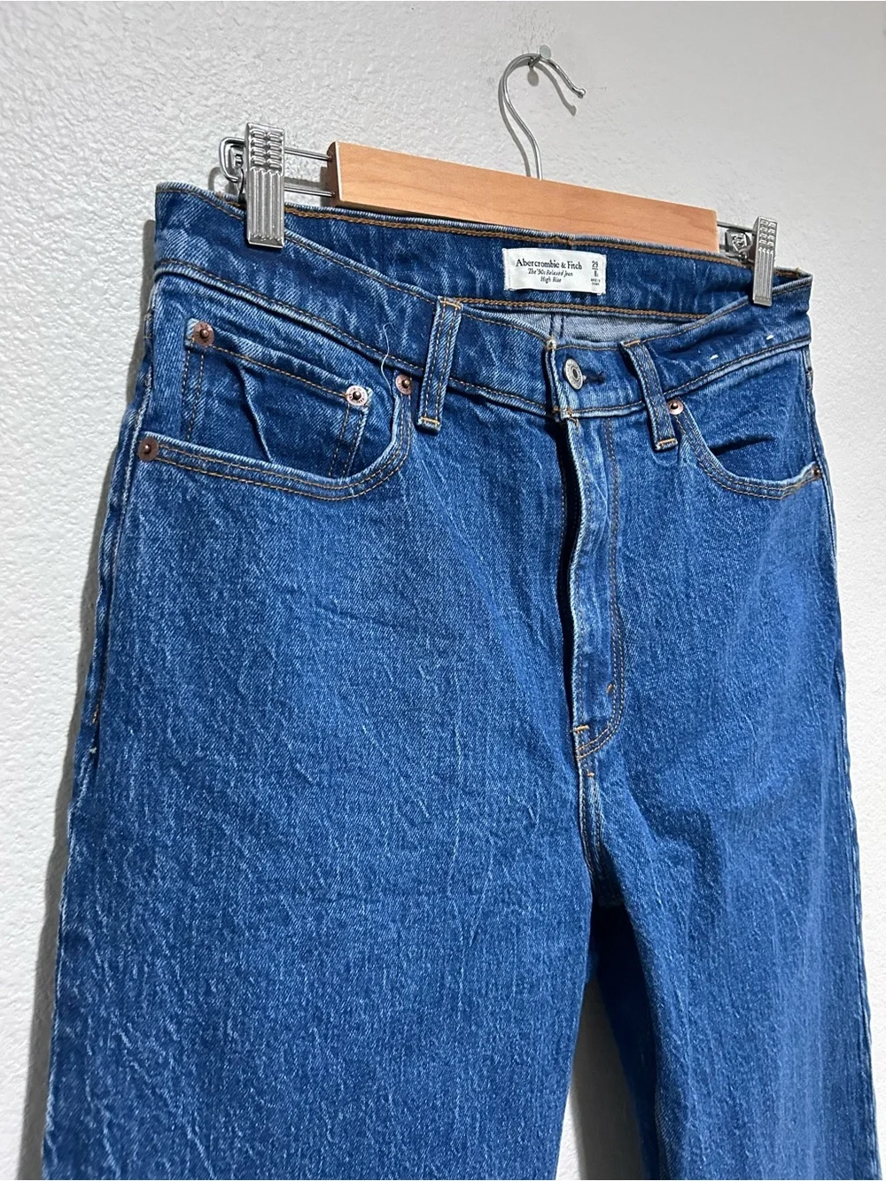 Abercrombie & Fitch the 90s straight Jean high rise